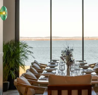Seaside Restaurant with Panoramic Arcachon Basin Views