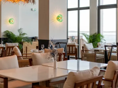 Restaurant en bord de mer avec vue panoramique sur le bassin d'Arcachon