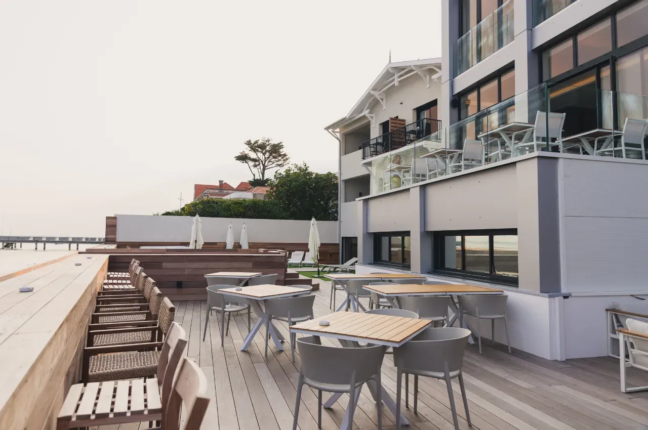 Terrace Venue with Arcachon Basin View for Events & Meetings