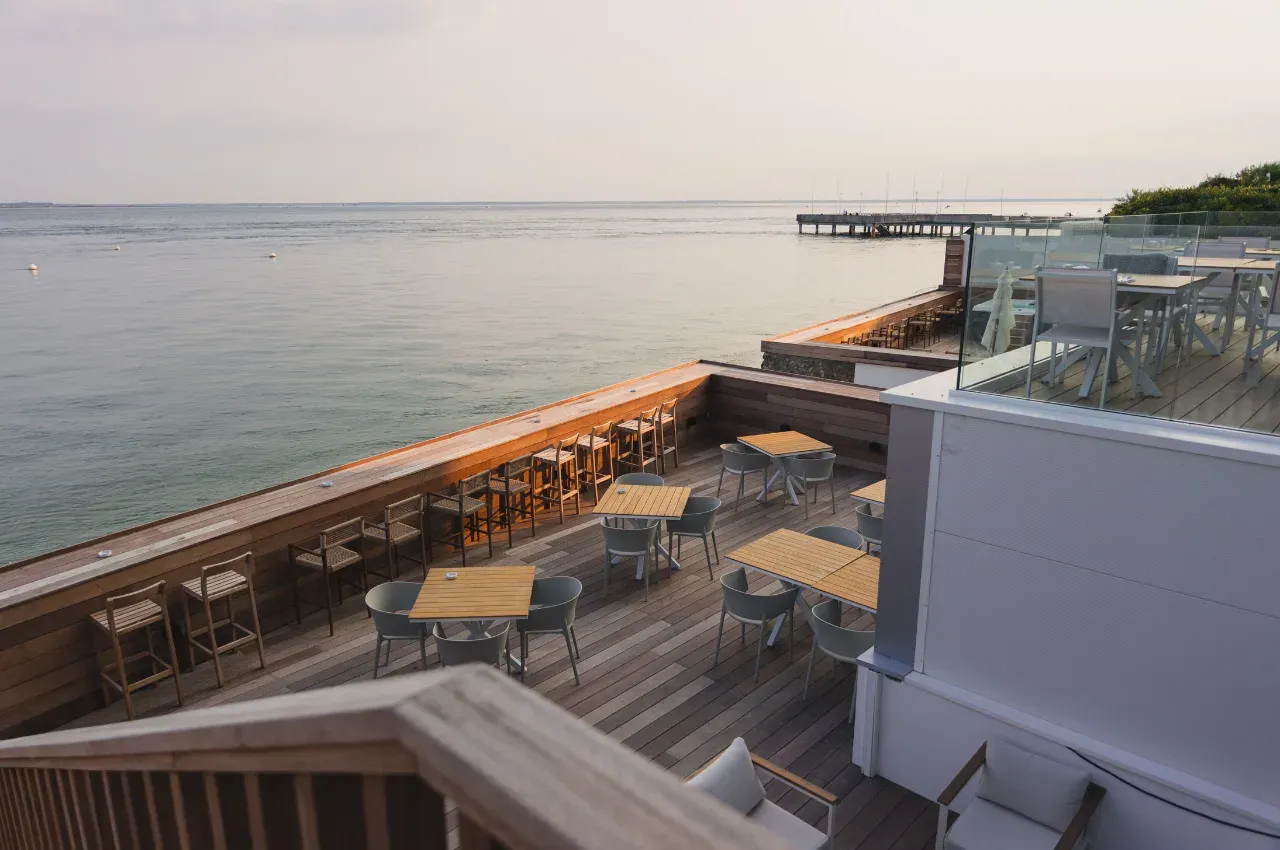 Terrace Venue with Arcachon Basin View for Events & Meetings
