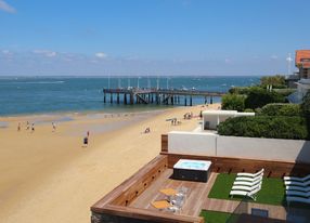 Terrace Venue with Arcachon Basin View for Events & Meetings