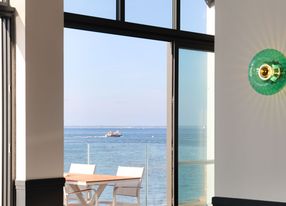 Sub-Committee Room for 8-10 People in Arcachon