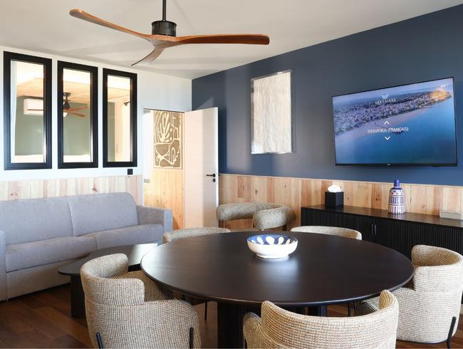 Sub-Committee Room for 8-10 People in Arcachon