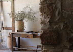 Atypical Gallery with Mediterranean Craftsmanship in Béziers
