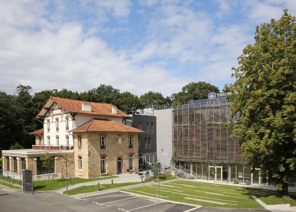Charming Forest 4-star Hotel for Events & Seminars Near Paris