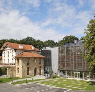 Hôtel 4 étoiles de charme en forêt pour événements et séminaires près de Paris
