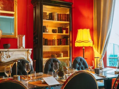 Salon Meeting and Event Space in a Luxury Hotel Bordeaux