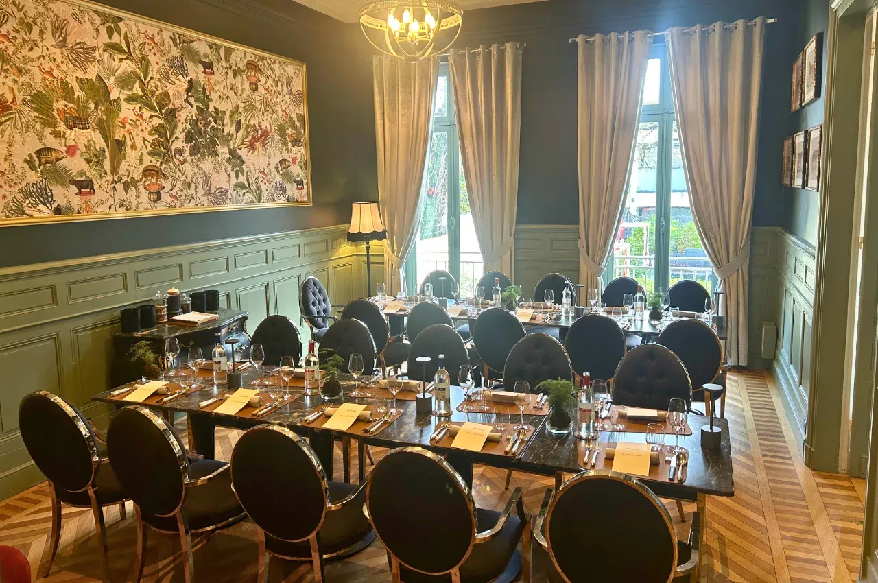 35 m² Reception Room in Bordeaux Events for 26-30 Guests