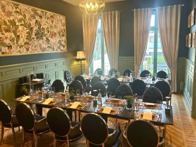 35 m² Reception Room in Bordeaux Events for 26-30 Guests