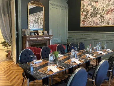 35 m² Reception Room in Bordeaux Events for 26-30 Guests