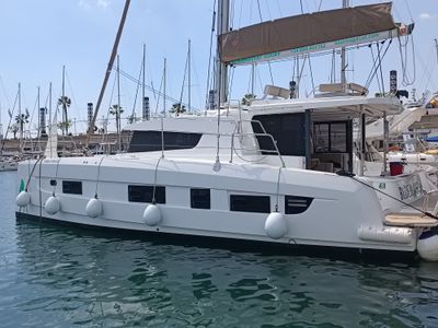 Barcelona Experience: Exclusive Catamaran Trips