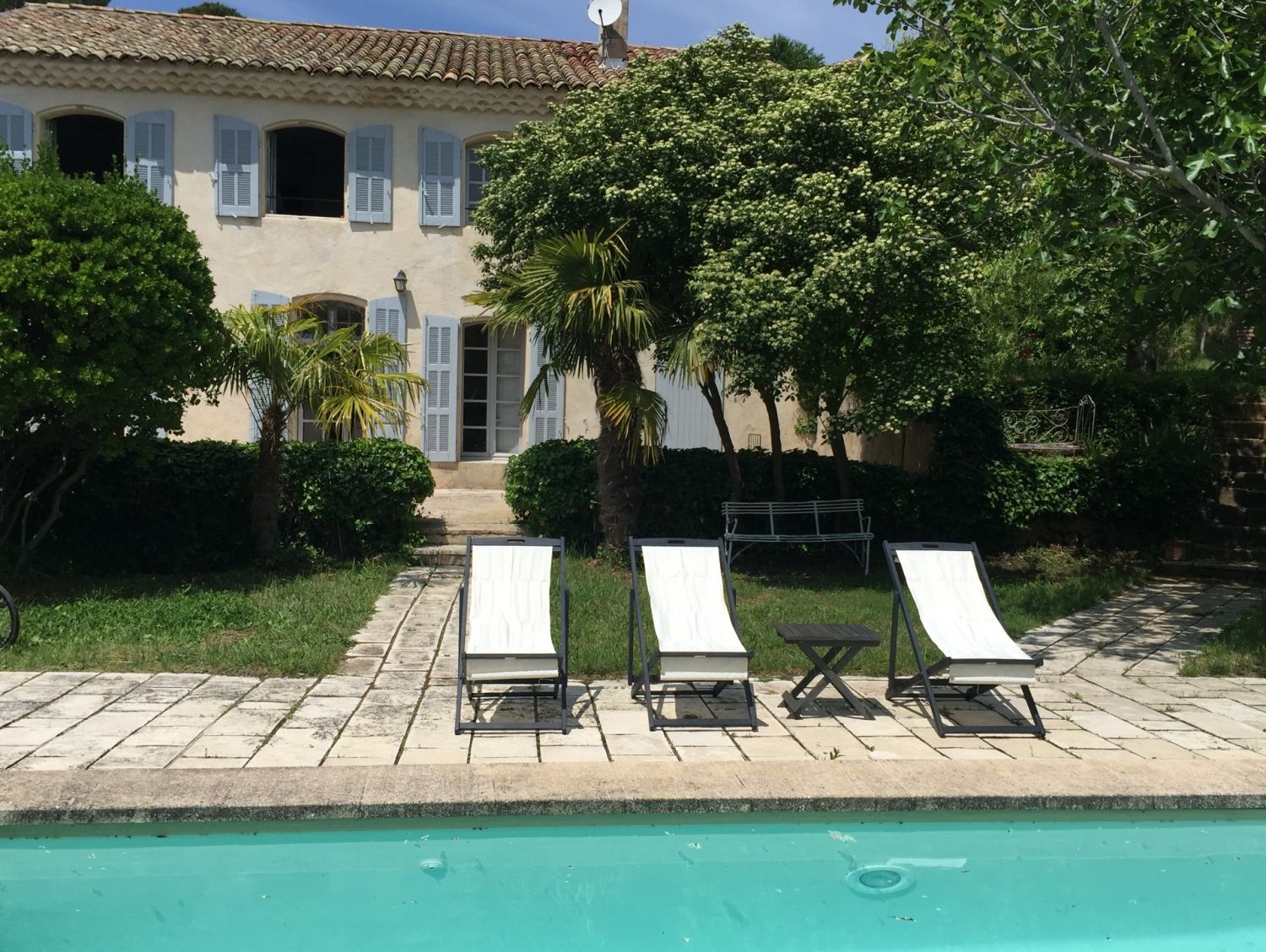 Charmante bastide provençale traditionnelle proche d'Aix en Provence