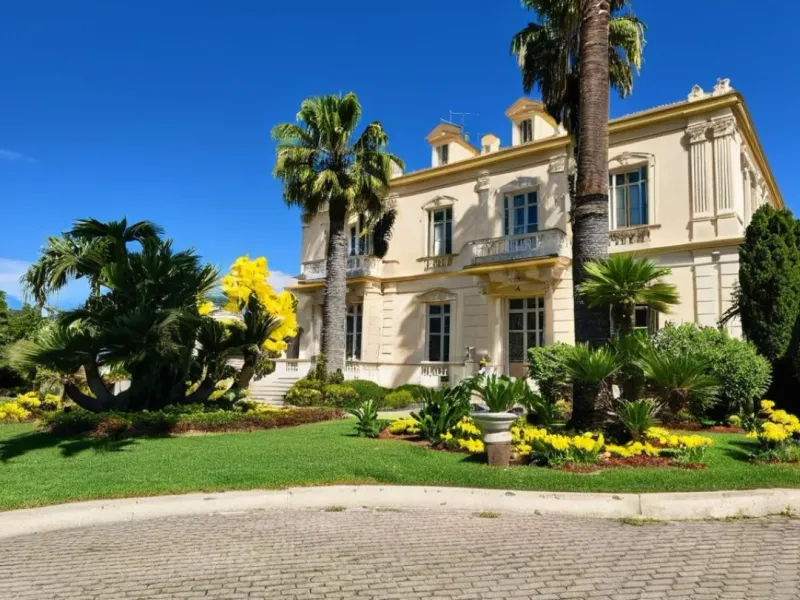Luxury Villa Estate in Cannes for Exclusive Events