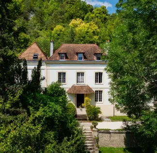 Estate in Normandy: Exclusive Event Venue on the Seine between Paris and Rouen
