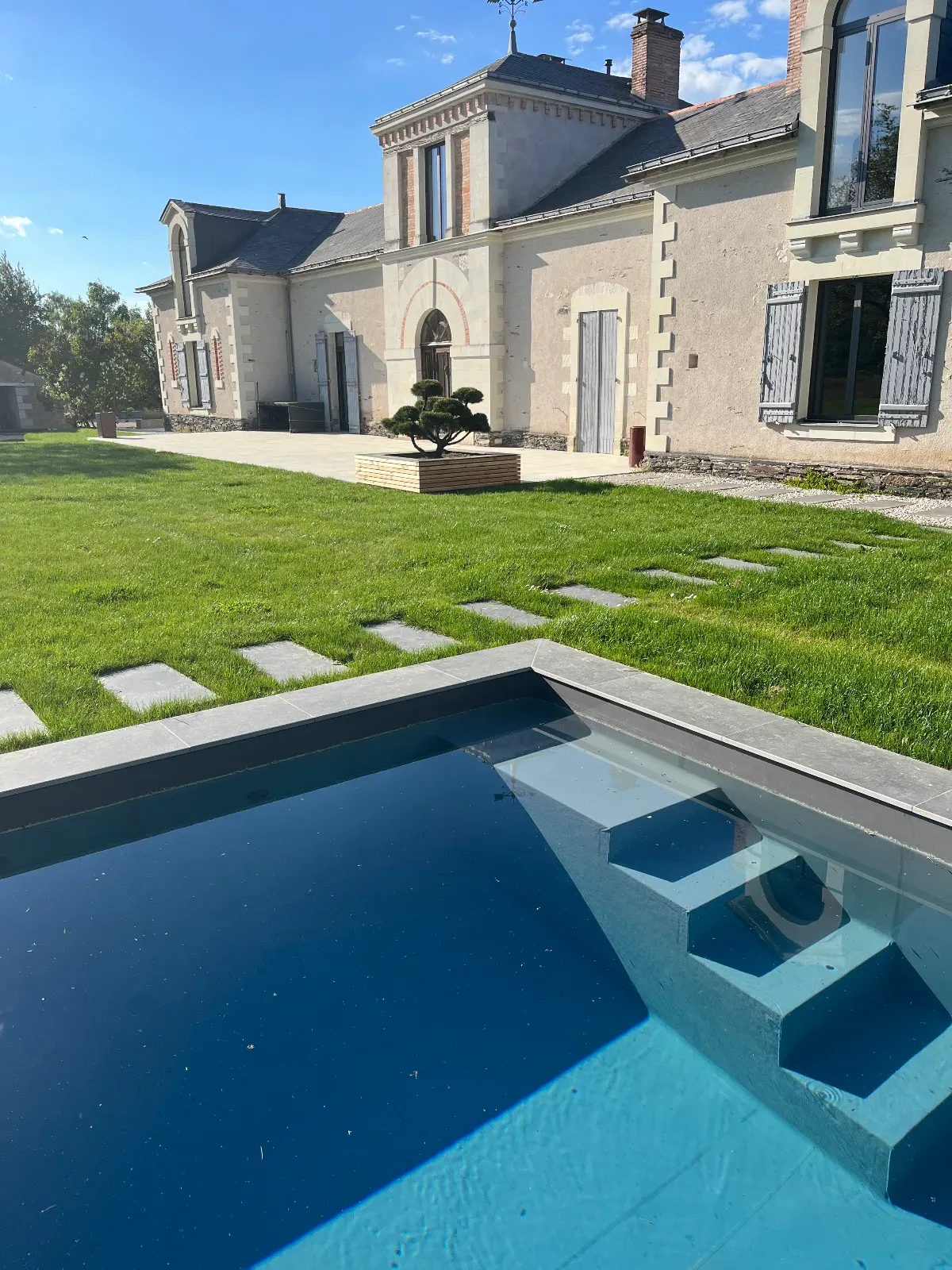 Historic 1872 Estate with Pool for Events in Angers