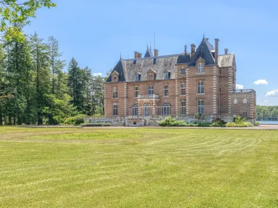 Domaine in Sologne Event Venue in Natural Setting