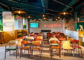 180m² d'espace événementiel à Labège Décor funky et équipement complet