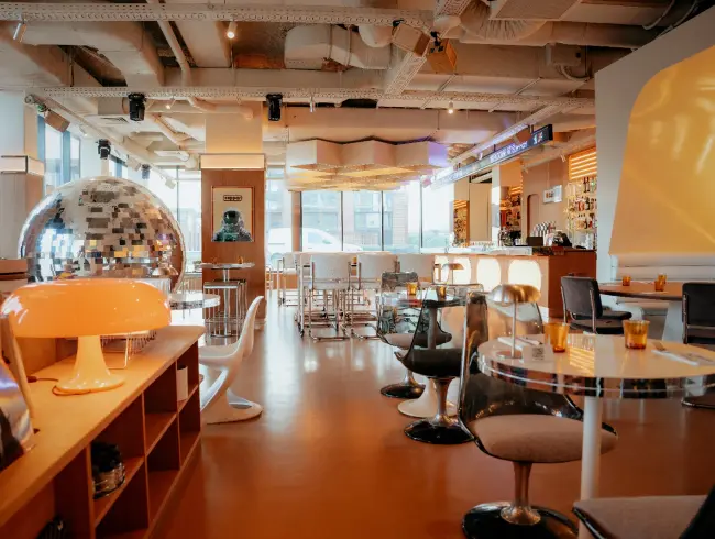 70's Retro-Futuristic Restaurant in Labège Dining & Events