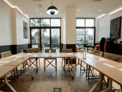 5-Star Waterfront Hotel in Arcachon Beach Access & Luxury Amenities