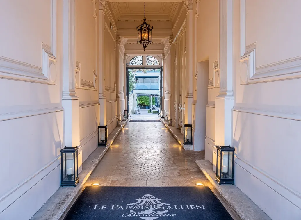 hôtel 5 étoiles et spa dans le centre historique de Bordeaux