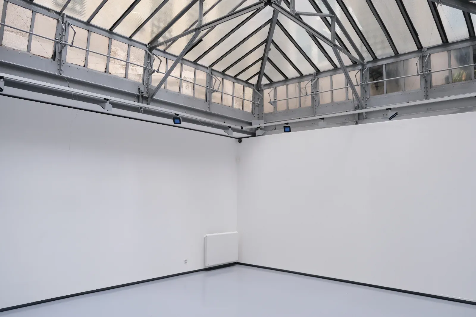 Studio lumineux du Marais avec verrière pour événements à Paris