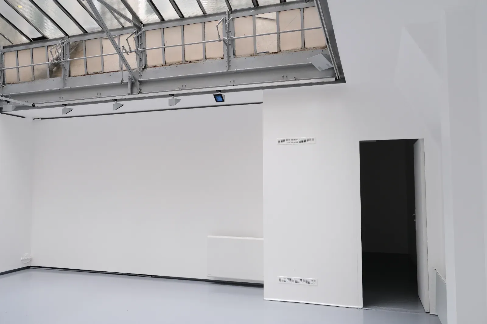 Studio lumineux du Marais avec verrière pour événements à Paris