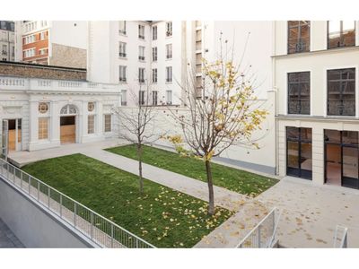 Prestigious Paris Event Venue for Business Gatherings