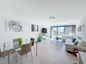 Appartement Moderne 2 Pièces pour Événements à Cannes