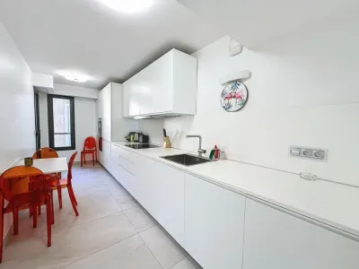 Modern 2-Bedroom Apartment for Events in Cannes