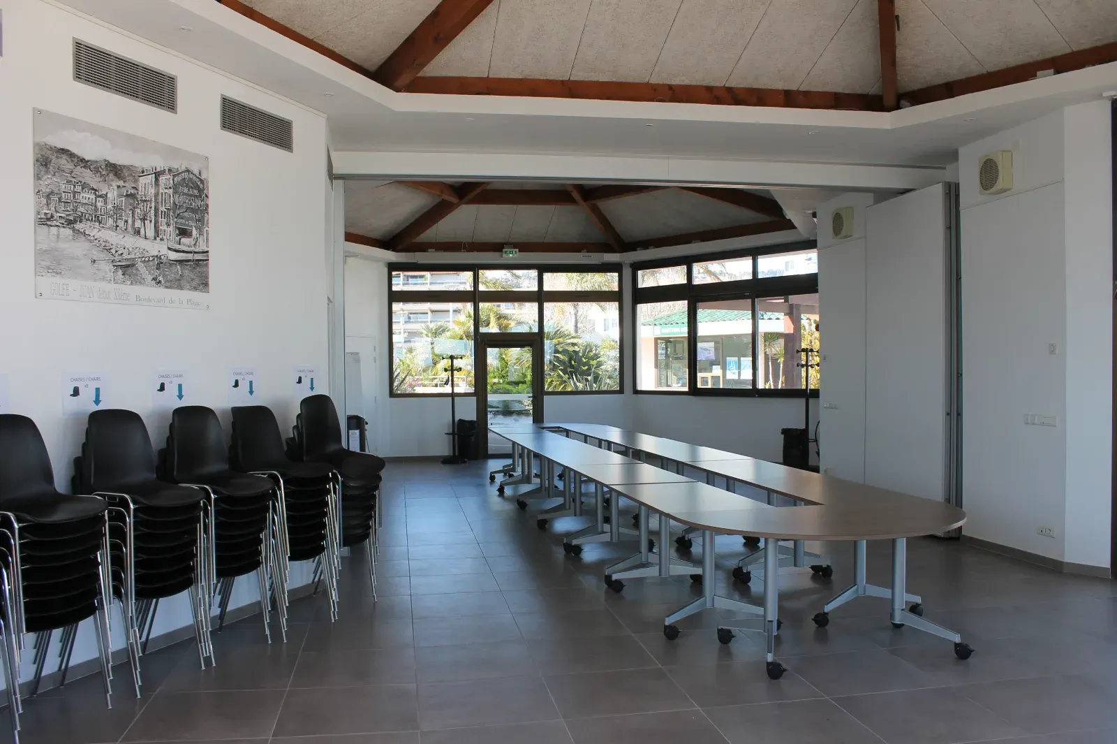 Salle de réunion au Vieux Port à Golfe-Juan