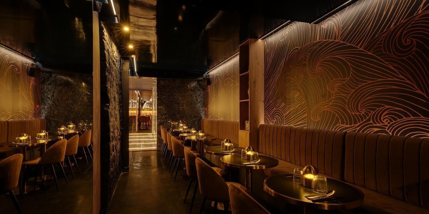 Asian-Portuguese Cocktail Bar in Montorgueil Signature Cocktails & Fusion Cuisine