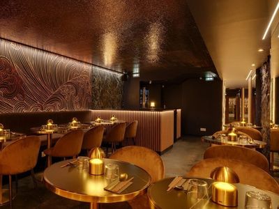 Asian-Portuguese Cocktail Bar in Montorgueil Signature Cocktails & Fusion Cuisine