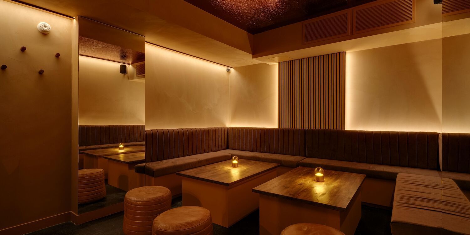Asian-Portuguese Cocktail Bar in Montorgueil Signature Cocktails & Fusion Cuisine