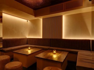 Asian-Portuguese Cocktail Bar in Montorgueil Signature Cocktails & Fusion Cuisine