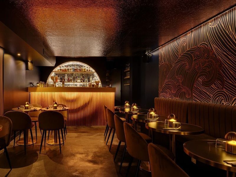 Asian-Portuguese Cocktail Bar in Montorgueil Signature Cocktails & Fusion Cuisine