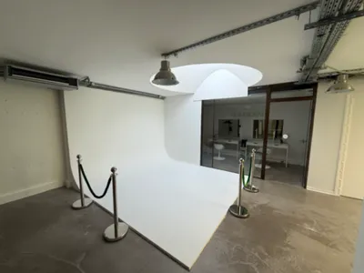 Fully-Equipped Podcast Studio in Boulogne-Billancourt