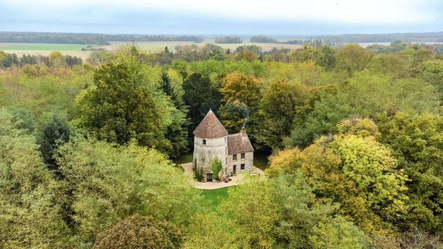 16th-Century Forest Mill Venue Near Paris Events & Retreats