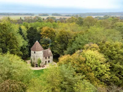 16th-Century Forest Mill Venue Near Paris Events & Retreats