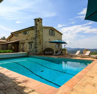 Provençal Estate Retreat for Corporate Offsites & Group Getaways