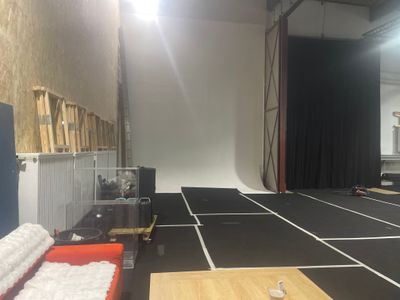 Cyclorama Studio – Cyclo B (1 Face) | High Ceiling Event Space in Bagnolet