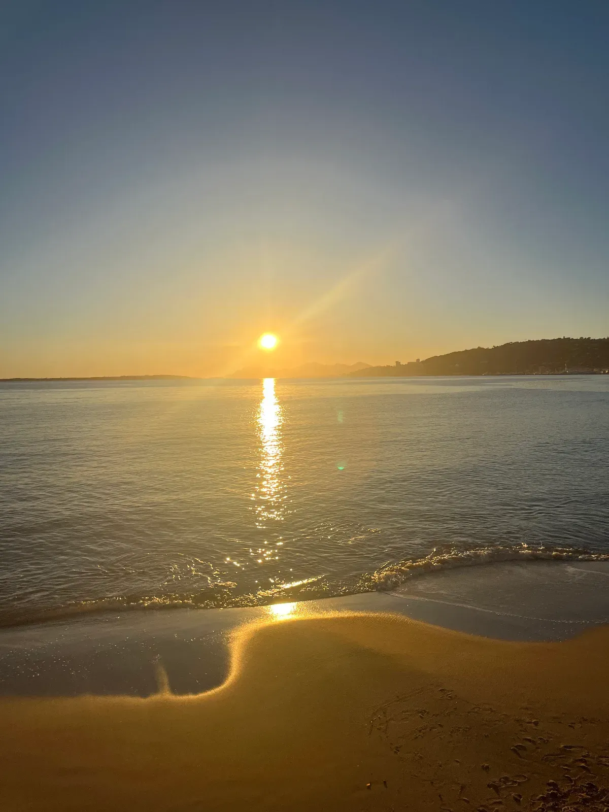 Plage Privée Exclusive à Juan-les-Pins | Lieu d'Événements Élégant