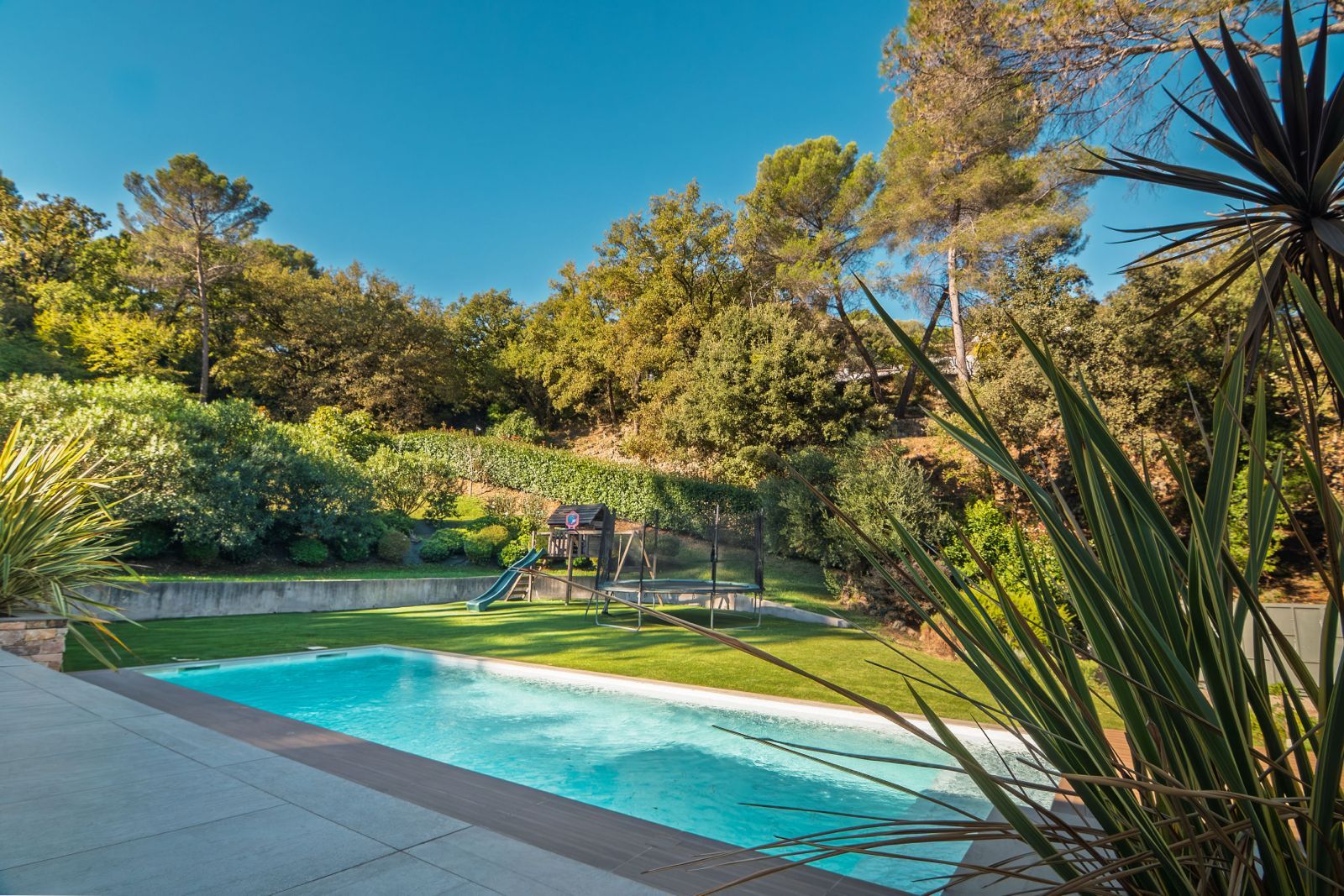 Superb Family Villa in Biot for Events | Private Pool & Garden