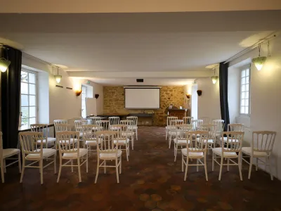 Event Space with Natural Light & Terrace in Saint-Cyr-en-Arthies