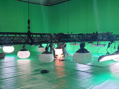 2-Sided Cyclorama Studio for Filming & Events in Bagnolet