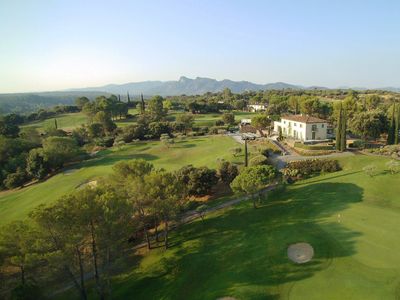 Panoramic Golf Course Venue for Events in Provence