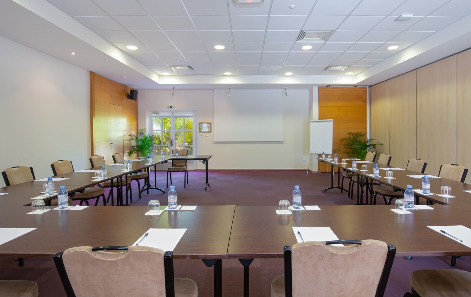 Salle d'événement de 84 m² pour Séminaires & Team Building en Pleine Campagne