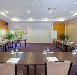 Salle d'événement de 84 m² pour Séminaires & Team Building en Pleine Campagne