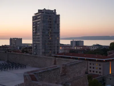 Terrasse Singhen: A Stunning Event Venue with Panoramic Sea Views in Marseille