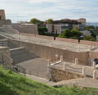 Moulin Belvedere: Chic Events with Panoramic Views in Marseille