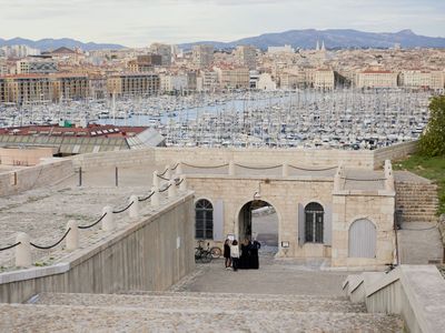 Moulin Belvedere: Chic Events with Panoramic Views in Marseille